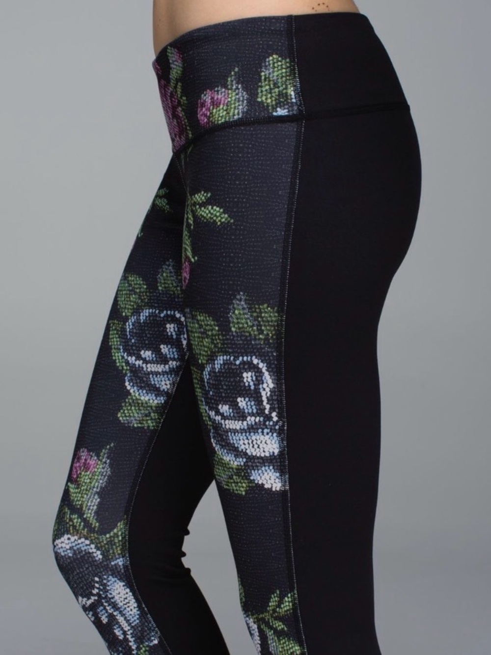lululemon athletica Wunder Under Pant Black Floral Leggings Sz 6 - Picture 4 of 8